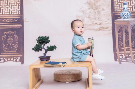 赤壁孕妇几个月胸部变大